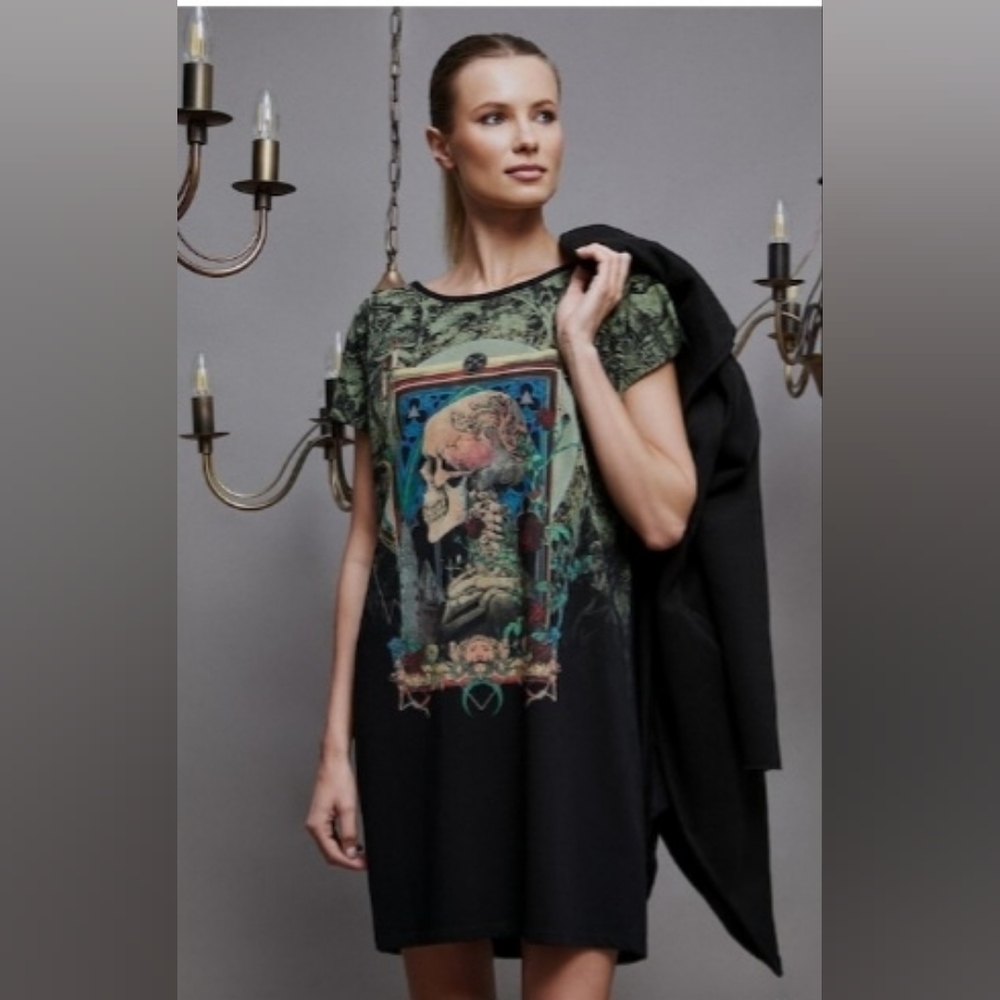 Medicine Castle Legends Skull T Dress, VGUC, Size S